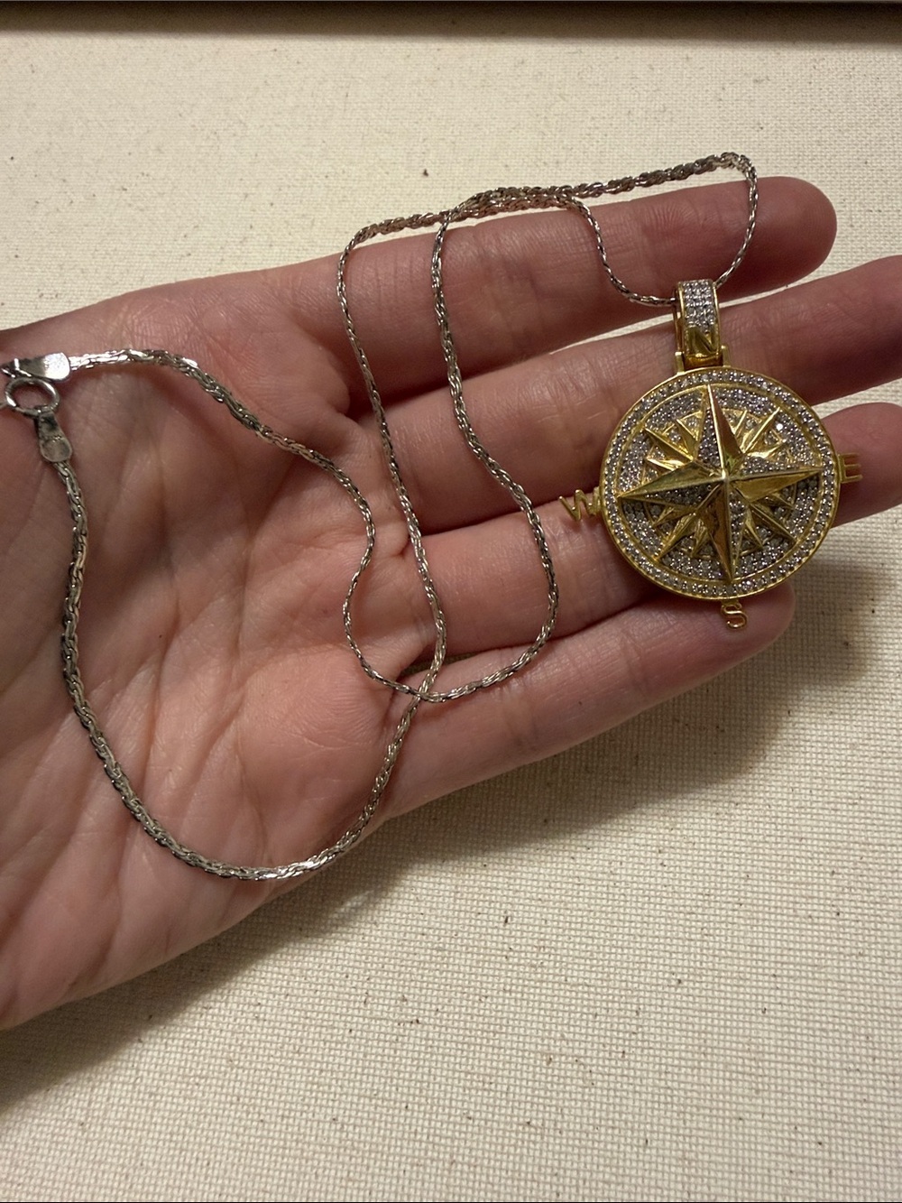 Sterling Silver 925 Gold Compass Pendant Necklace 17’ in - Picture 1 of 14